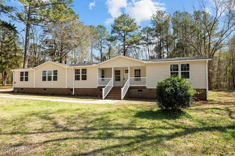 214 Suggs Street Princeville NC 27886