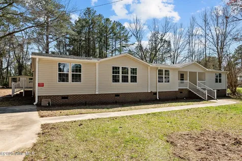 214 Suggs Street Princeville NC 27886