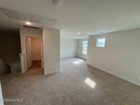 144 Seaford Lane Aberdeen NC 28315
