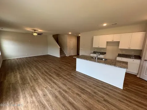 144 Seaford Lane Aberdeen NC 28315