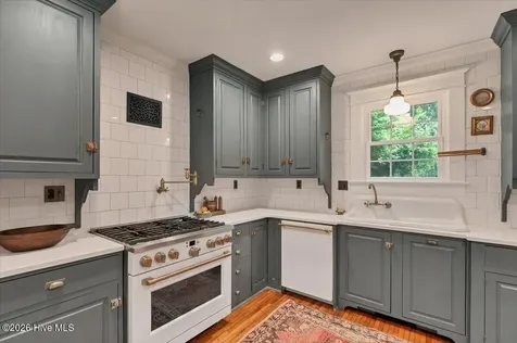 335 E Connecticut Avenue Southern Pines NC 28387