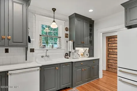 335 E Connecticut Avenue Southern Pines NC 28387