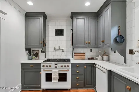 335 E Connecticut Avenue Southern Pines NC 28387