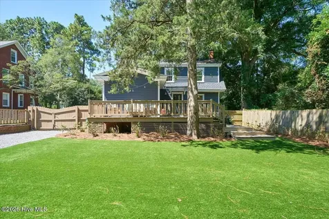 335 E Connecticut Avenue Southern Pines NC 28387