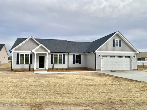 203 Rae Drive Pikeville NC 27863