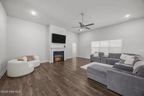 2653 Brittia Lane Winterville NC 28590