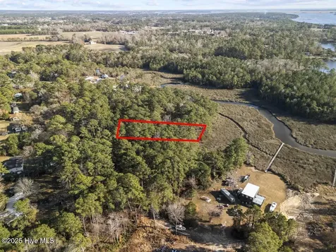 227 Youpon Drive Hubert NC 28539