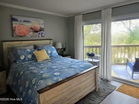650 Salter Path Road Pine Knoll Shores NC 28512