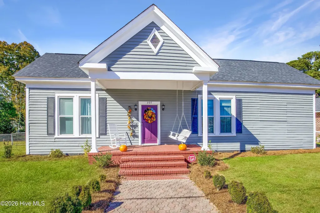 307 N Green Street Parkton NC 28371