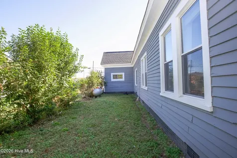 307 N Green Street Parkton NC 28371