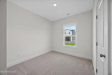18 E Pioneer Way Hampstead NC 28443