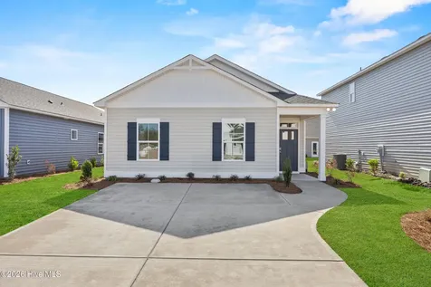 18 E Pioneer Way Hampstead NC 28443