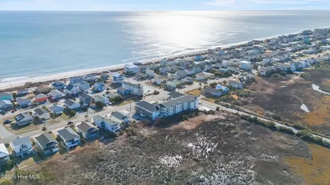 1505 N New River Drive Surf City NC 28445