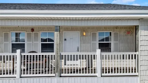1505 N New River Drive Surf City NC 28445