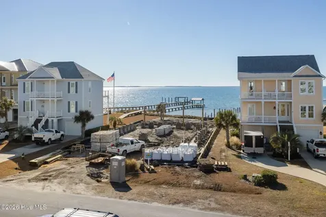 127 Sound Point Drive Harkers Island NC 28531