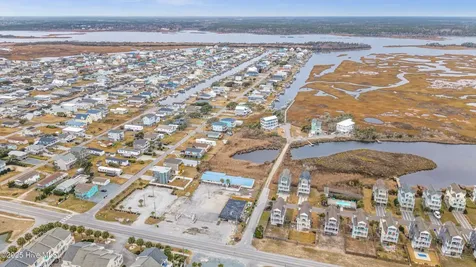 2107 N New River Drive Surf City NC 28445