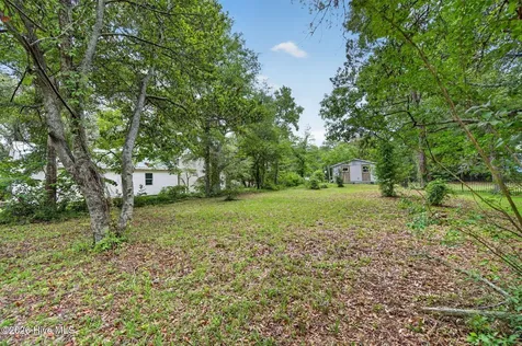 201 Clarendon Avenue Southport NC 28461