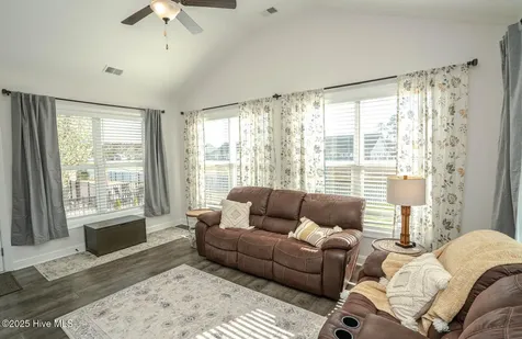 8945 Chesterfield Drive NW Calabash NC 28467