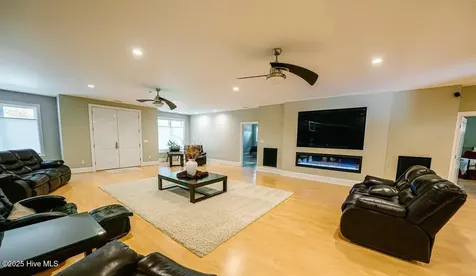 518 Edwards Road Jacksonville NC 28540