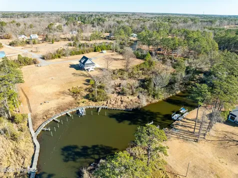 325 Winterberry Court Washington NC 27889