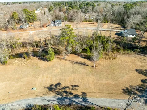 325 Winterberry Court Washington NC 27889