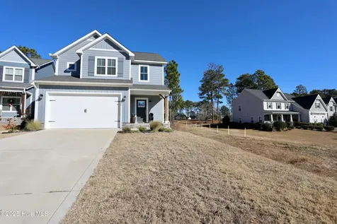 100 Falkirk Court Carthage NC 28327