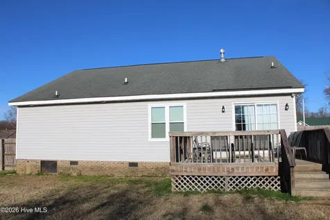 212 Sunridge Lane Pikeville NC 27863