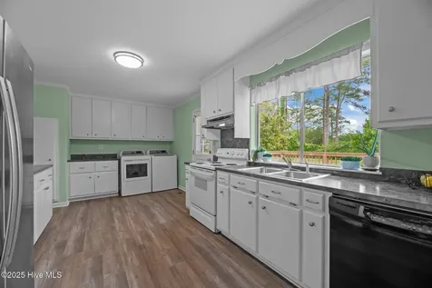 210 Glenburnie Drive New Bern NC 28560