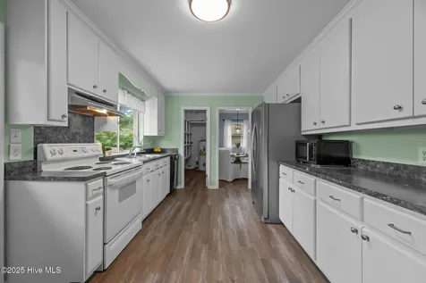 210 Glenburnie Drive New Bern NC 28560