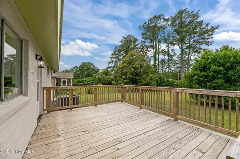 210 Glenburnie Drive New Bern NC 28560