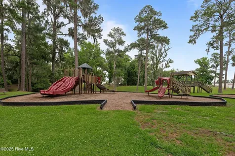 210 Glenburnie Drive New Bern NC 28560