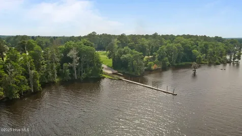 210 Glenburnie Drive New Bern NC 28560
