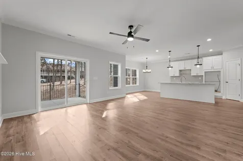 112 Callis Circle West End NC 27376