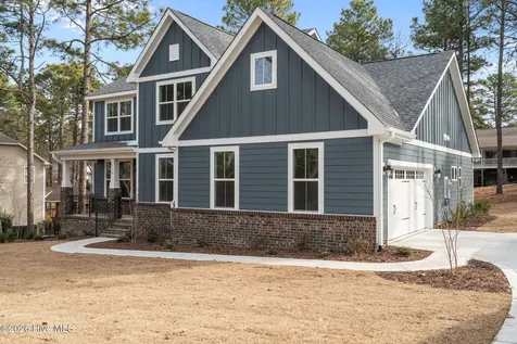 112 Callis Circle West End NC 27376