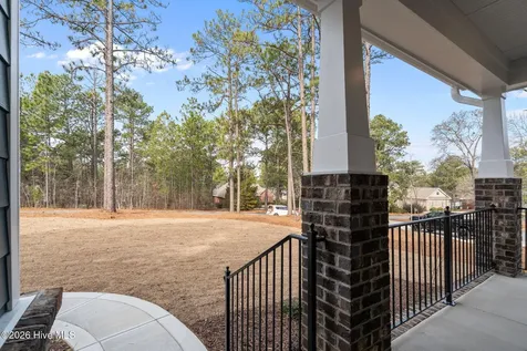 112 Callis Circle West End NC 27376