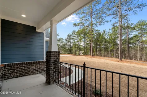 112 Callis Circle West End NC 27376