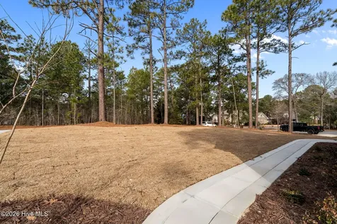 112 Callis Circle West End NC 27376