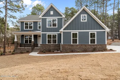 112 Callis Circle West End NC 27376