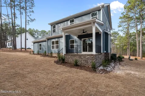 112 Callis Circle West End NC 27376