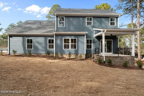 112 Callis Circle West End NC 27376
