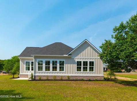144 S Middleton Drive NW Calabash NC 28467