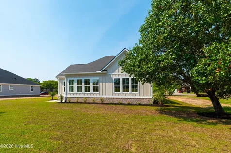 144 S Middleton Drive NW Calabash NC 28467