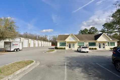 306 S Jimmies Creek Drive New Bern NC 28562