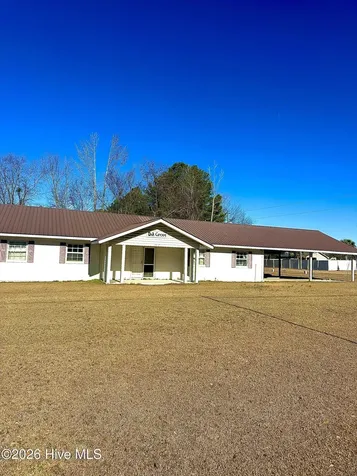 2392 Guyton Road Bladenboro NC 28320