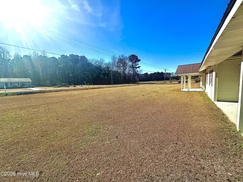 2392 Guyton Road Bladenboro NC 28320