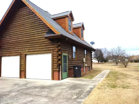 112 Abbey Frank Street La Grange NC 28551