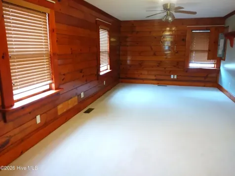 112 Abbey Frank Street La Grange NC 28551
