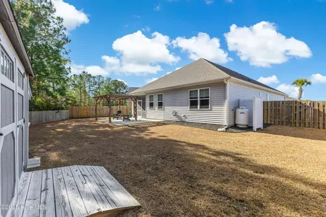 1831 Bards Drive SE Bolivia NC 28422