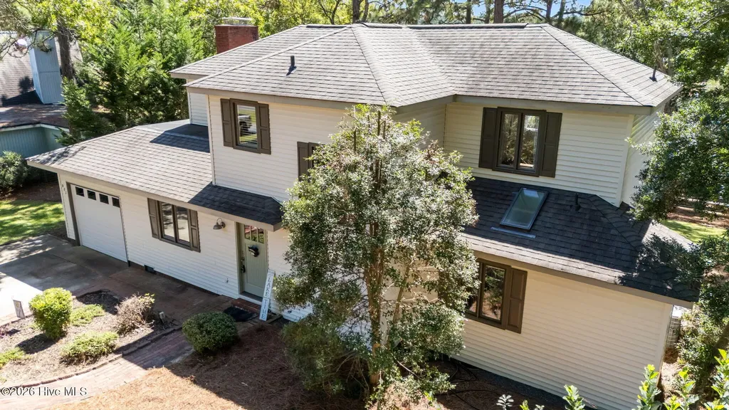 103 Edgewater Drive West End NC 27376