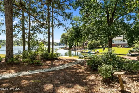 103 Edgewater Drive West End NC 27376